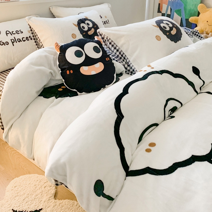 91家纺网 家纺一手货源 找家纺 澳萝拉 2024新款牛奶绒数码印花四件套 黑煤球