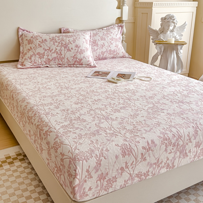 91家纺网 家纺一手货源 找家纺 （总）金丝鸟家纺 2024新款加厚240g立体雕花牛奶绒床笠