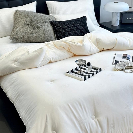 91家纺网 家纺一手货源 找家纺 JUICY 橘滋家纺 2024新款李官奇99有机大豆被被子被芯 李官奇99有机大豆被-白