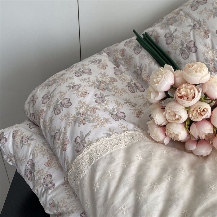 91家纺网 家纺一手货源 找家纺 2025新款秋冬季棉加豆豆绒法式花边款豆豆被被芯莓果咖