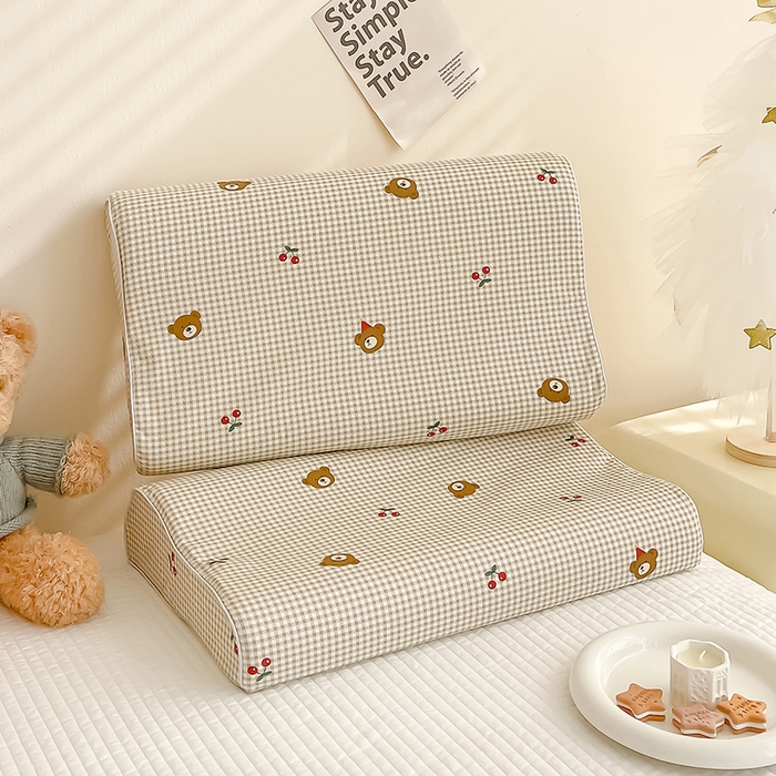 91家纺网 家纺一手货源 找家纺 良佐生活 2024新款A类铂金棉乳胶枕枕套 明星熊仔-咖