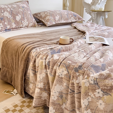 金丝鸟家纺 2024新款加厚240g立体雕花牛奶绒夹棉绗缝毛毯 蝴蝶花 咖ab毯