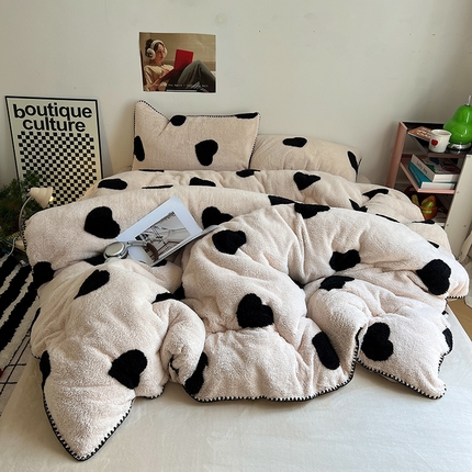 （总）桃子家居 2024新款A类加厚美拉德温暖治愈风舒棉绒黑纱阳离子提花三角针贝壳边牛奶绒系列四件套