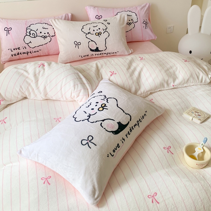 91家纺网 家纺一手货源 找家纺 澳萝拉 2024新款牛奶绒毛巾绣四件套 欢乐小狗