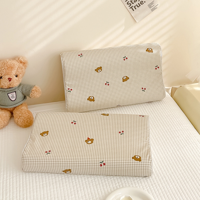 91家纺网 家纺一手货源 找家纺 良佐生活 2024新款A类铂金棉乳胶枕枕套 明星熊仔-咖