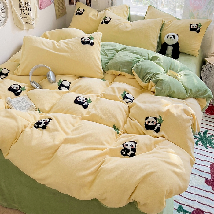 91家纺网 家纺一手货源 找家纺 眠帛家居 2024高克重牛奶绒卡通毛巾绣系列 丫丫