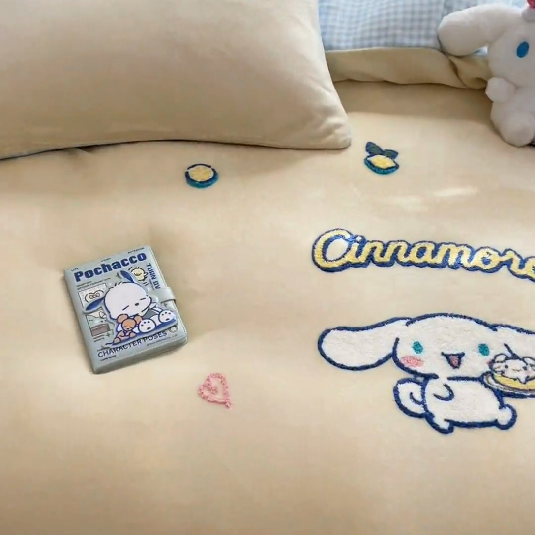 91家纺网 家纺一手货源 找家纺 金爱家 2024新款正版三丽鸥授权毛巾绣刺绣工艺加厚牛奶绒系列四件套 绒毛巾绣-清新大耳狗