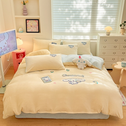 91家纺网 家纺一手货源 找家纺 金爱家 2024新款正版三丽鸥授权毛巾绣刺绣工艺加厚牛奶绒系列四件套 绒毛巾绣-清新大耳狗