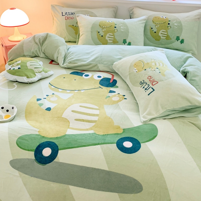 91家纺网 家纺一手货源 找家纺 澳萝拉 2024新款牛奶绒数码印花四件套 滑板龙