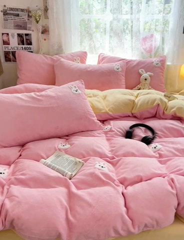 91家纺网 家纺一手货源 找家纺 眠帛家居 2024高克重牛奶绒卡通毛巾绣系列 小兔子