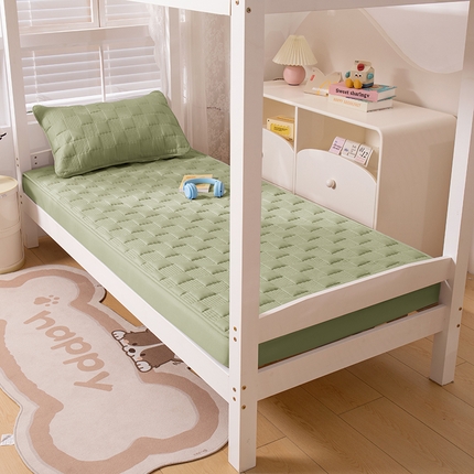 91家纺网 家纺一手货源 找家纺 暖季家纺 2025新款夹棉防水床笠学生款 莱律-牛油果绿