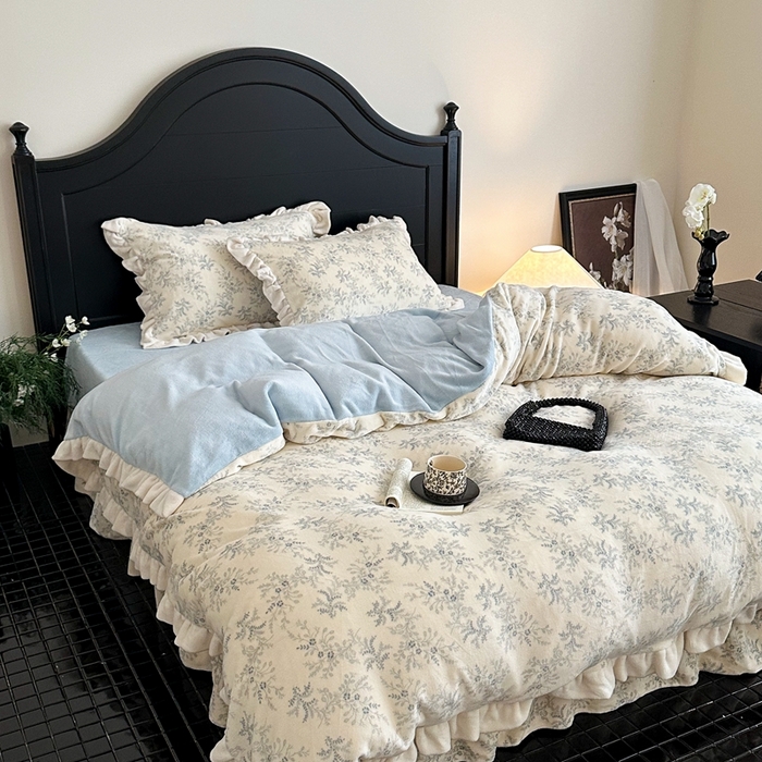 91家纺网 家纺一手货源 找家纺 潘朵拉家纺 2024爆款绒法式双层牛奶绒花边四件套 查理德