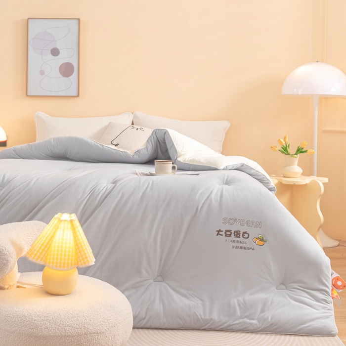 91家纺网 家纺一手货源 找家纺 佳居缘 2025新款小奶猫A类针织棉火山绒大豆被被子被芯软糯单人双人被芯冬被 浅灰米色双拼