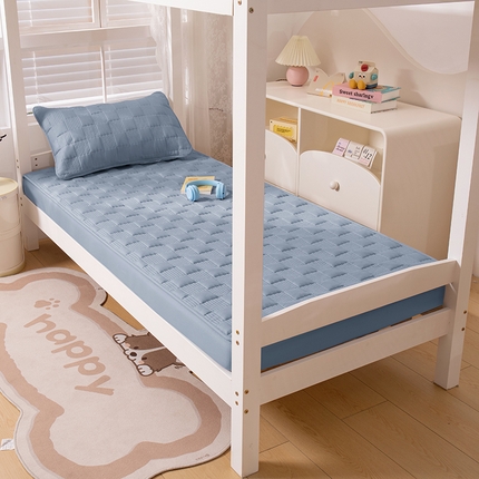 91家纺网 家纺一手货源 找家纺 暖季家纺 2025新款夹棉防水床笠学生款 莱律-雾蓝