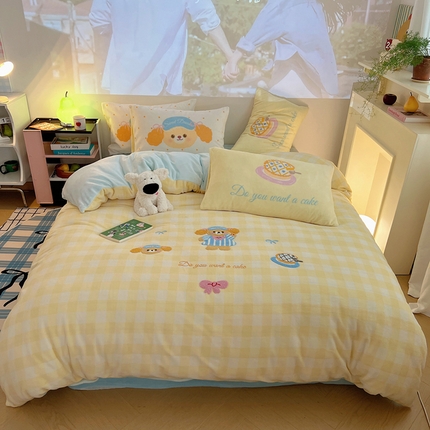 91家纺网 家纺一手货源 找家纺 桃喜 2024新款230g牛奶绒绣花系列四件套 眼罩小狗