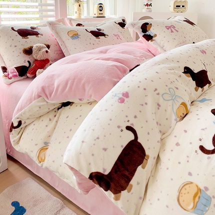 包小包 2023直播爆款220g高克重印花小清新牛奶绒四件套  提供买家秀 腊肠狗狗