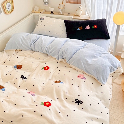 呗旺鹿 2024新款A类高克重散盘印花毛巾绣牛奶绒四件套 韩式发卡