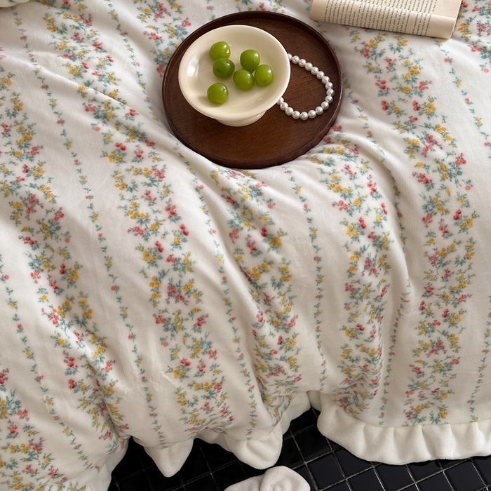 91家纺网 家纺一手货源 找家纺 潘朵拉家纺 2024爆款绒法式双层牛奶绒花边四件套 安妮