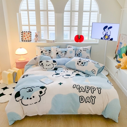 91家纺网 家纺一手货源 找家纺 澳萝拉 2024新款牛奶绒数码印花四件套 开心狗