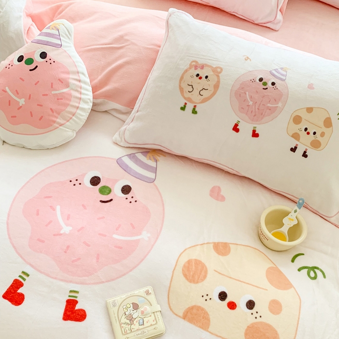 91家纺网 家纺一手货源 找家纺 澳萝拉 2024新款牛奶绒数码印花四件套 甜心奶酪