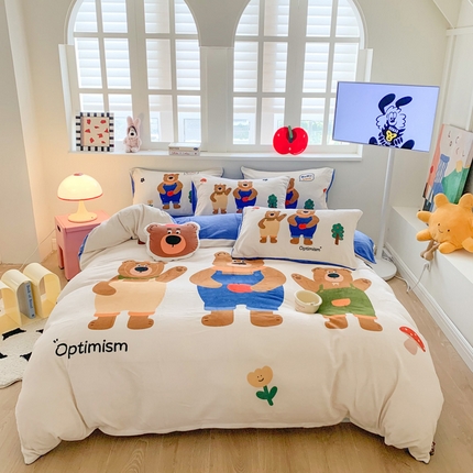 91家纺网 家纺一手货源 找家纺 澳萝拉 2024新款牛奶绒数码印花四件套 乐乐熊