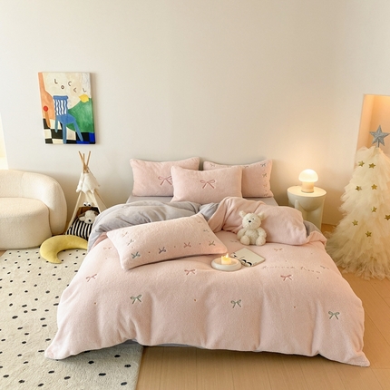 91家纺网 家纺一手货源 找家纺 （总）时亿家居 2024新款300g棉羊绒四件套-缤纷蝴蝶结