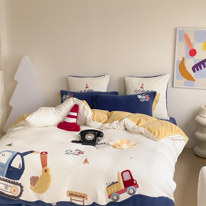 91家纺网 家纺一手货源 找家纺 （总）星野 2024新款高克重牛奶绒四件套-绒工程小分队