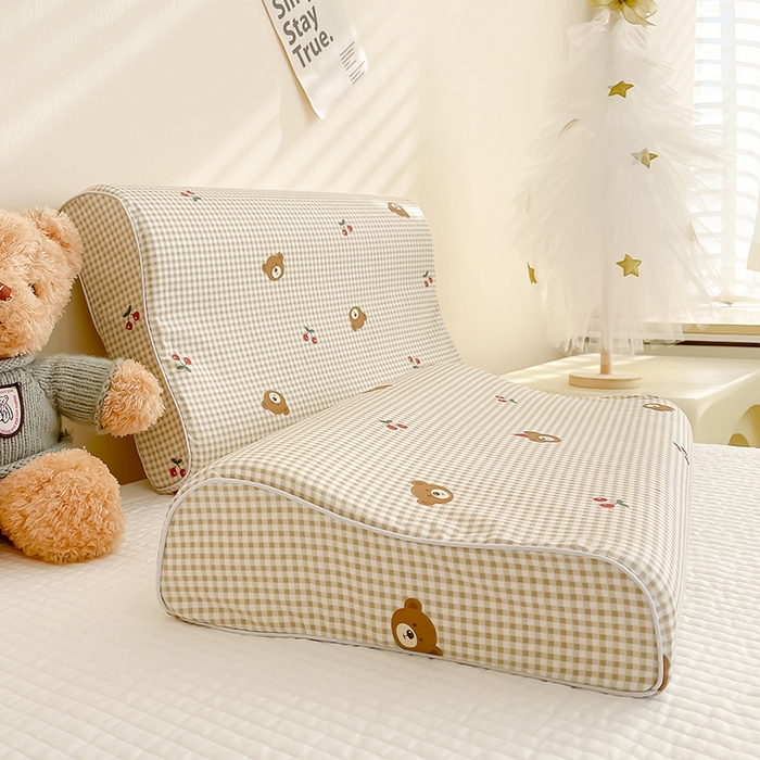 91家纺网 家纺一手货源 找家纺 良佐生活 2024新款A类铂金棉乳胶枕枕套 明星熊仔-咖