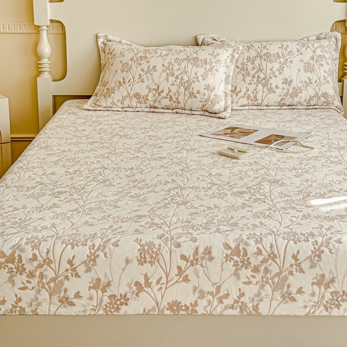 91家纺网 家纺一手货源 找家纺 金丝鸟家纺 2024新款加厚240g立体雕花牛奶绒床笠 繁花 咖