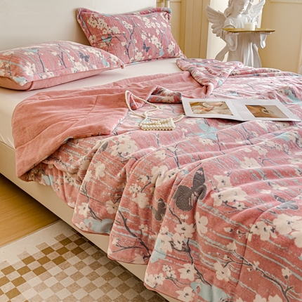 金丝鸟家纺 2024新款加厚240g立体雕花牛奶绒夹棉绗缝毛毯 蝴蝶花 粉ab毯