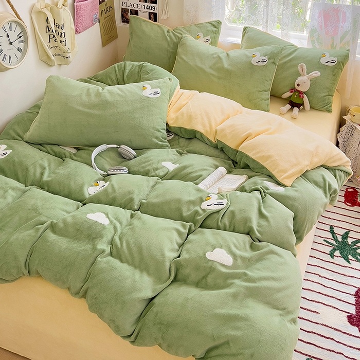 91家纺网 家纺一手货源 找家纺 （总）眠帛家居 2024高克重牛奶绒卡通毛巾绣系列