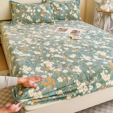 金丝鸟家纺 2024新款加厚240g立体雕花牛奶绒床笠 蝴蝶花 绿