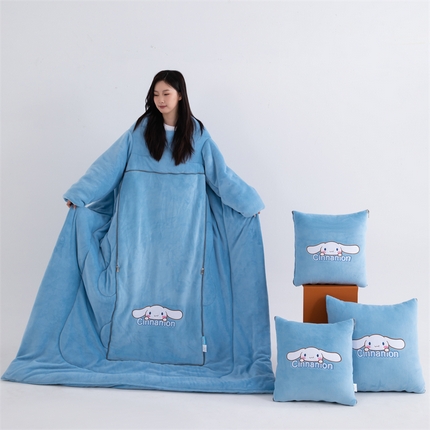 照世家纺 2024新款卡通三丽鸥懒人抱枕被 玉桂狗