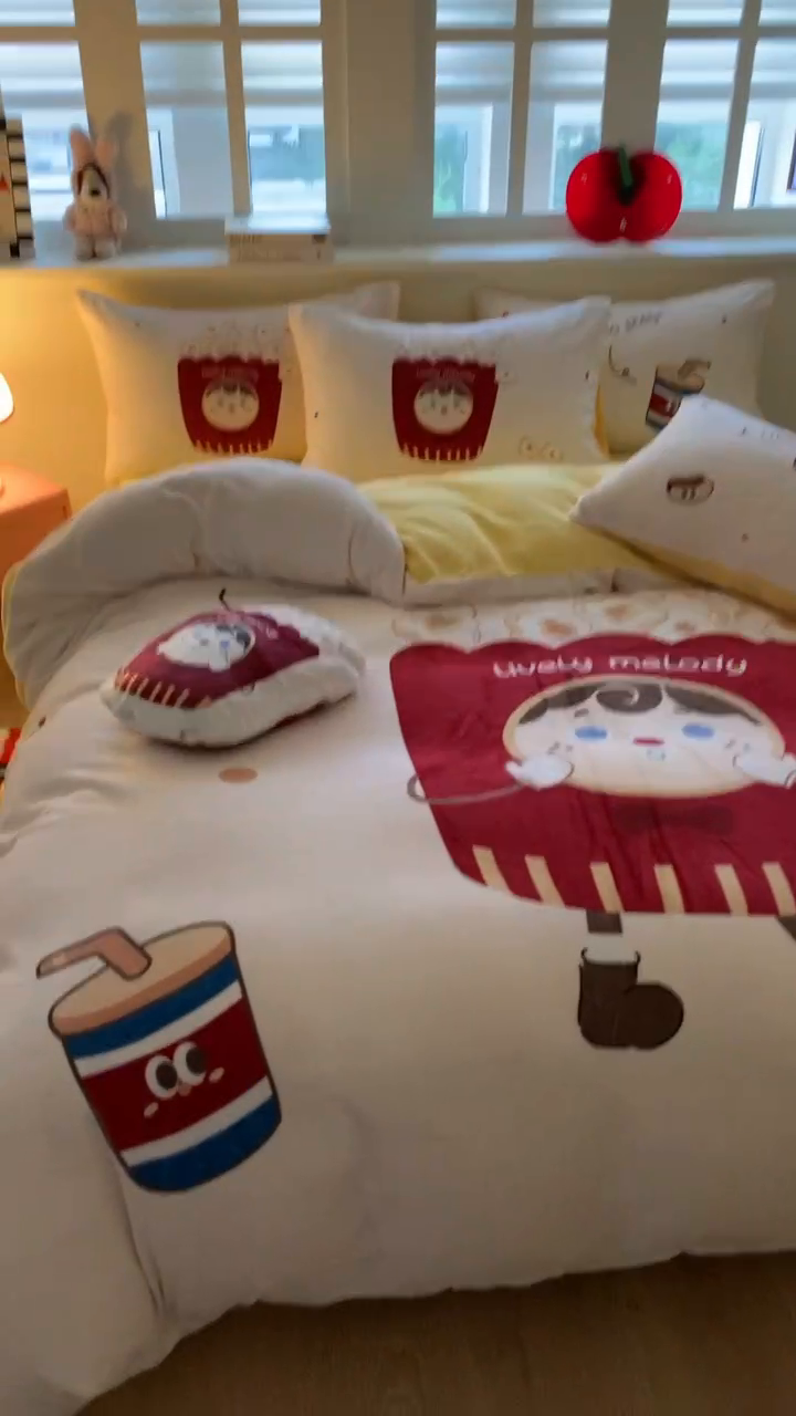 91家纺网 家纺一手货源 找家纺 澳萝拉 2024新款牛奶绒数码印花四件套 爆米花