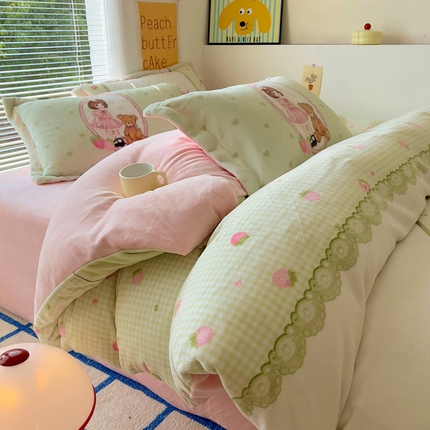 金爱家 2024新款ins大版牛奶绒数码印花四件套 绒大版-草莓女孩