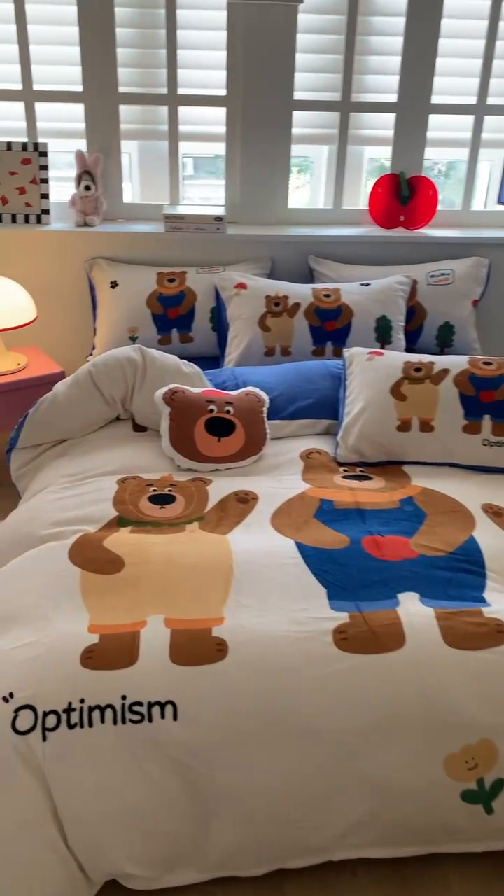 91家纺网 家纺一手货源 找家纺 澳萝拉 2024新款牛奶绒数码印花四件套 乐乐熊