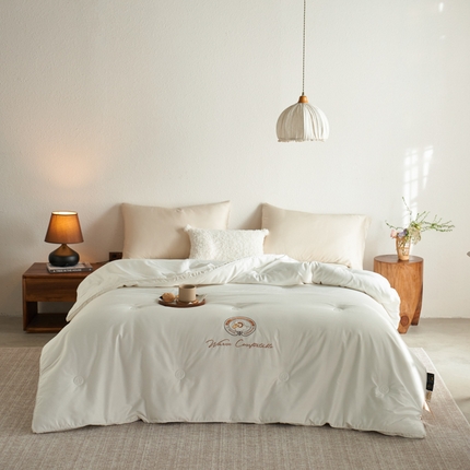 91家纺网 家纺一手货源 找家纺 桂雅居 2024秋冬新品【优眠澳洲绵羊毛被-罗尼亚】 本白