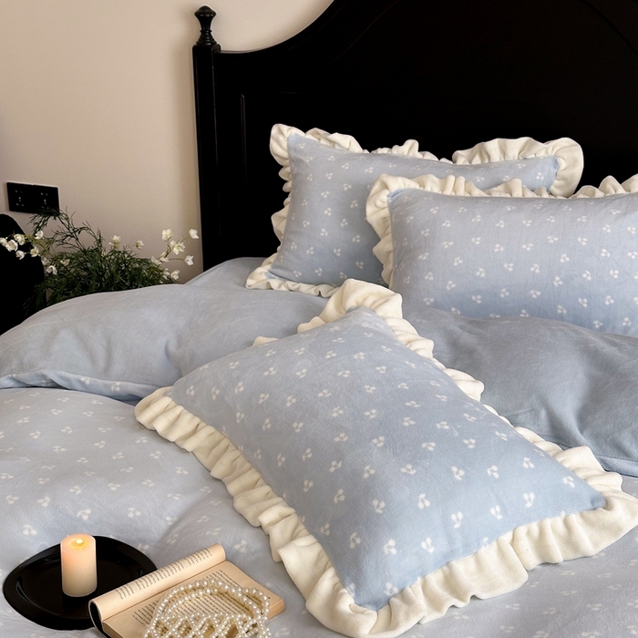 91家纺网 家纺一手货源 找家纺 潘朵拉家纺 2024爆款绒法式双层牛奶绒花边四件套 悠米