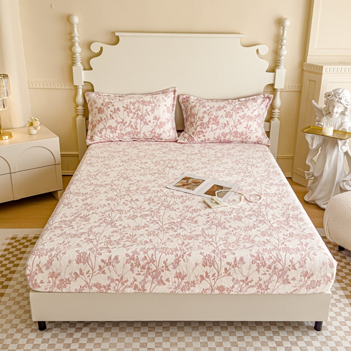 91家纺网 家纺一手货源 找家纺 金丝鸟家纺 2024新款加厚240g立体雕花牛奶绒床笠 繁花 粉