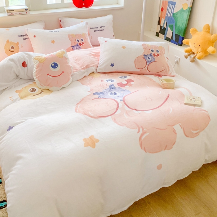 91家纺网 家纺一手货源 找家纺 澳萝拉 2024新款牛奶绒数码印花四件套 抱抱小怪兽