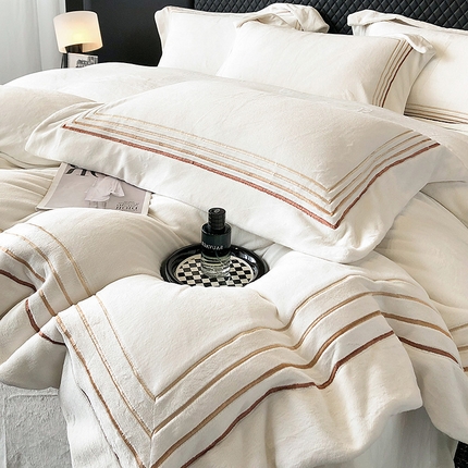 91家纺网 家纺一手货源 找家纺 （总）星蕴家纺 2024新款220克全消光牛奶绒四件套-马德里