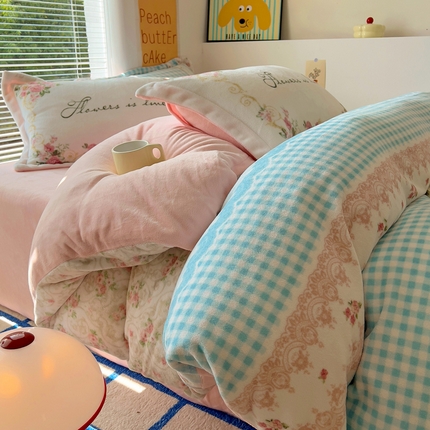 金爱家 2024新款ins大版牛奶绒数码印花四件套 绒大版-秘密花园