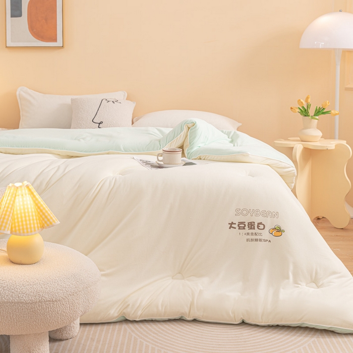 91家纺网 家纺一手货源 找家纺 佳居缘 2025新款小奶猫A类针织棉火山绒大豆被被子被芯软糯单人双人被芯冬被 米色浅绿双拼