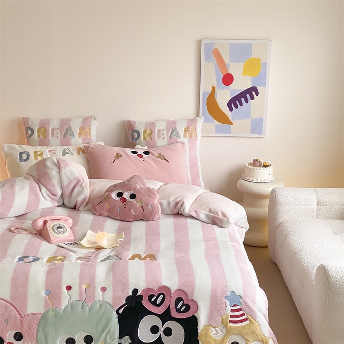 91家纺网 家纺一手货源 找家纺 （总）星野 2024新款高克重牛奶绒四件套-绒可爱多