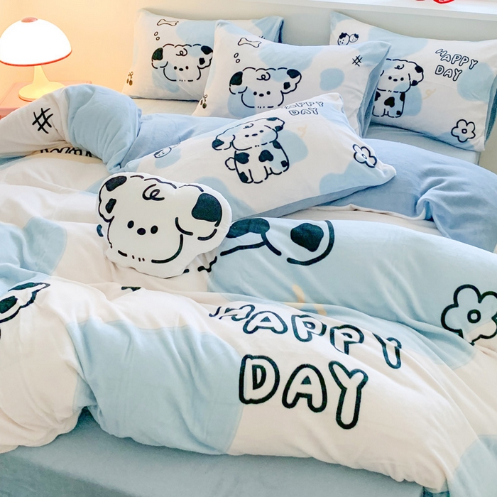 91家纺网 家纺一手货源 找家纺 澳萝拉 2024新款牛奶绒数码印花四件套 开心狗