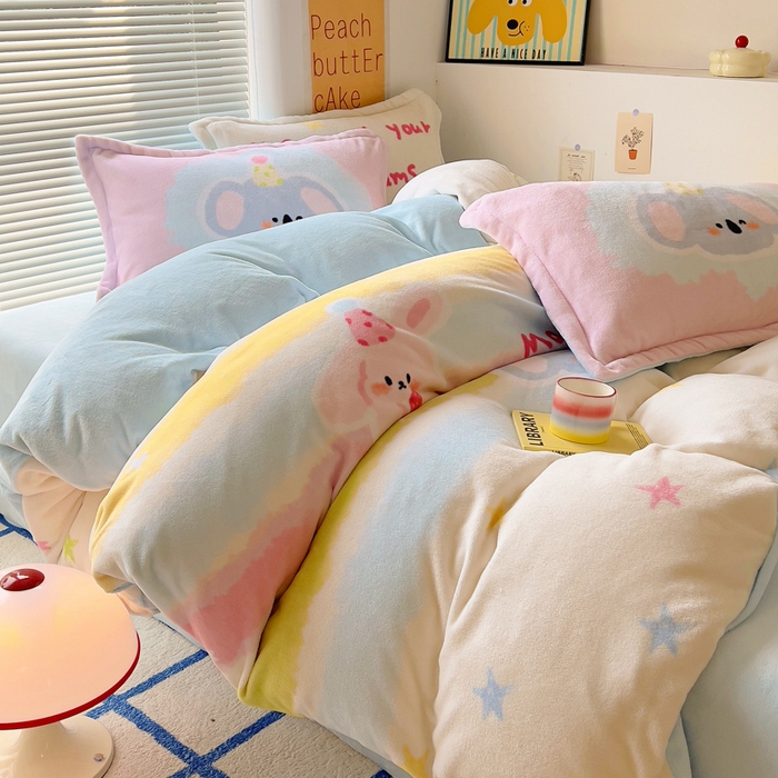 91家纺网 家纺一手货源 找家纺 金爱家 2024新款ins大版牛奶绒数码印花四件套 绒大版-星星乐园