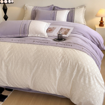 91家纺网 家纺一手货源 找家纺 （总）慕木家纺 2025新款牛奶绒路易刺绣拼接四件套