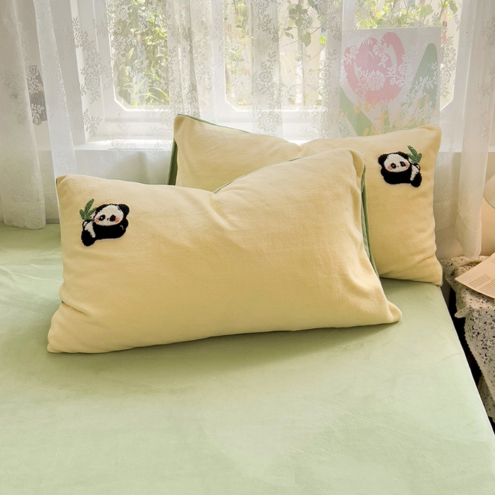 91家纺网 家纺一手货源 找家纺 眠帛家居 2024高克重牛奶绒卡通毛巾绣系列 丫丫