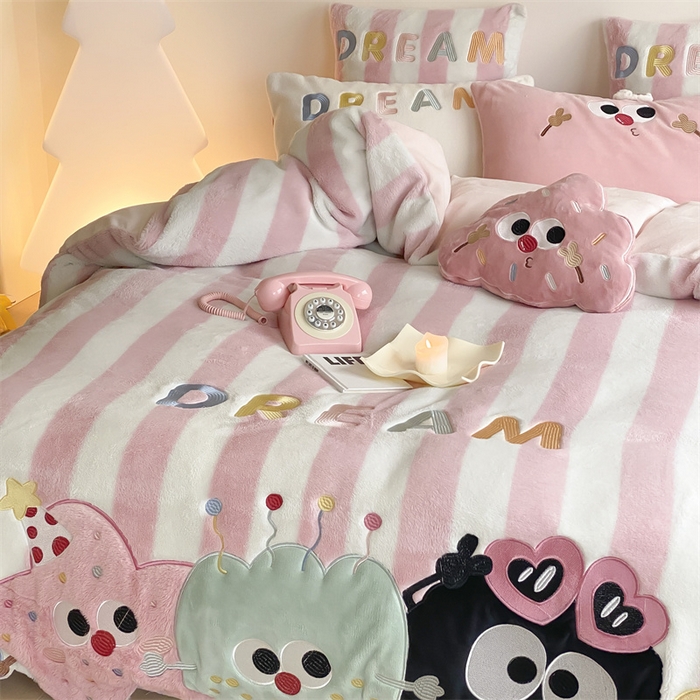 91家纺网 家纺一手货源 找家纺 （总）星野 2024新款高克重牛奶绒四件套-绒可爱多