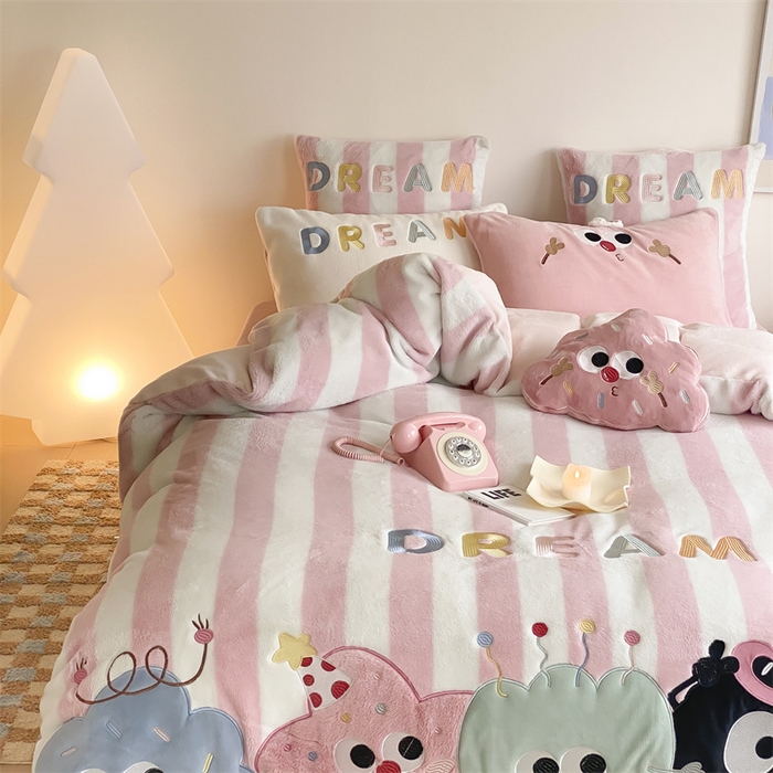 91家纺网 家纺一手货源 找家纺 （总）星野 2024新款高克重牛奶绒四件套-绒可爱多